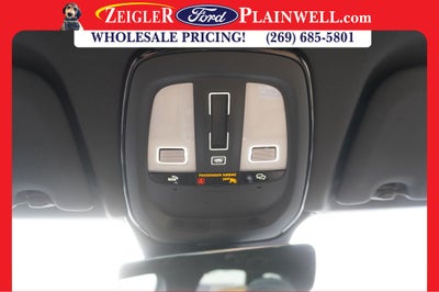 2023 Volvo XC60 B5 Ultimate Bright Theme