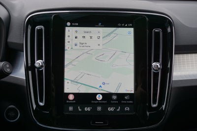2024 Volvo XC40 B5 Core