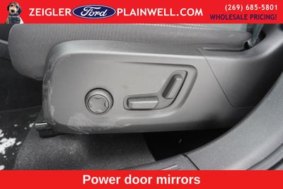 2024 Volvo XC40 B5 Core AWD