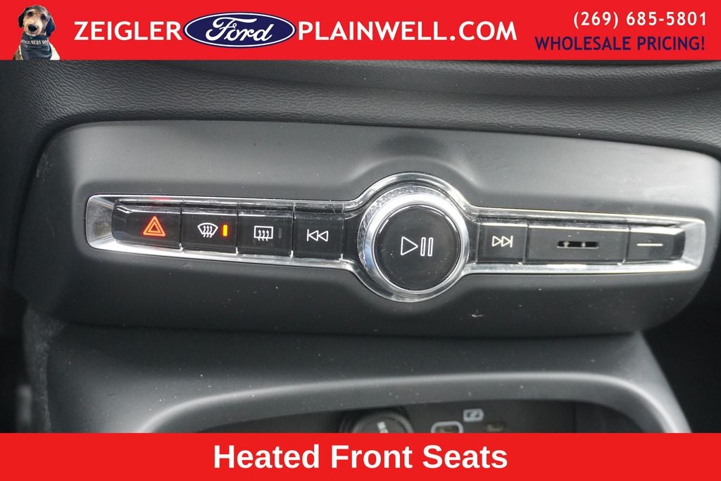 2024 Volvo XC40 B5 Core AWD