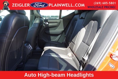 2023 Volvo XC40 B5 Plus Dark Theme AWD HEATED LEATHER POWER MOONROOF NAV