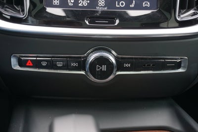 2025 Volvo V60 Cross Country B5 Plus