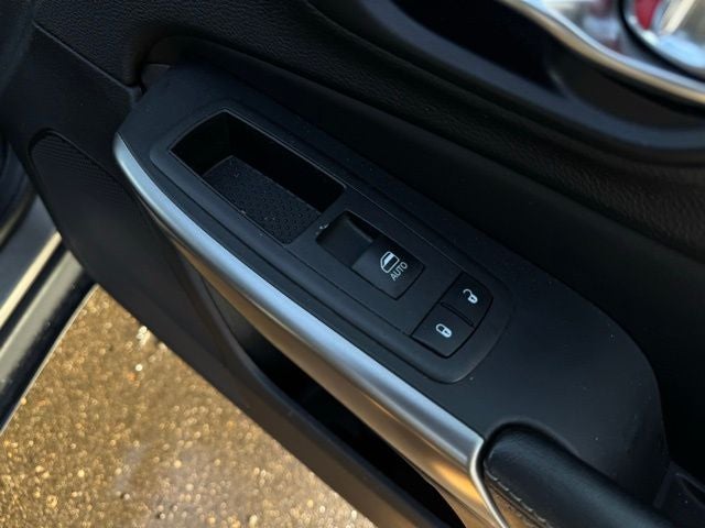 2021 Jeep Cherokee Latitude Lux FWD