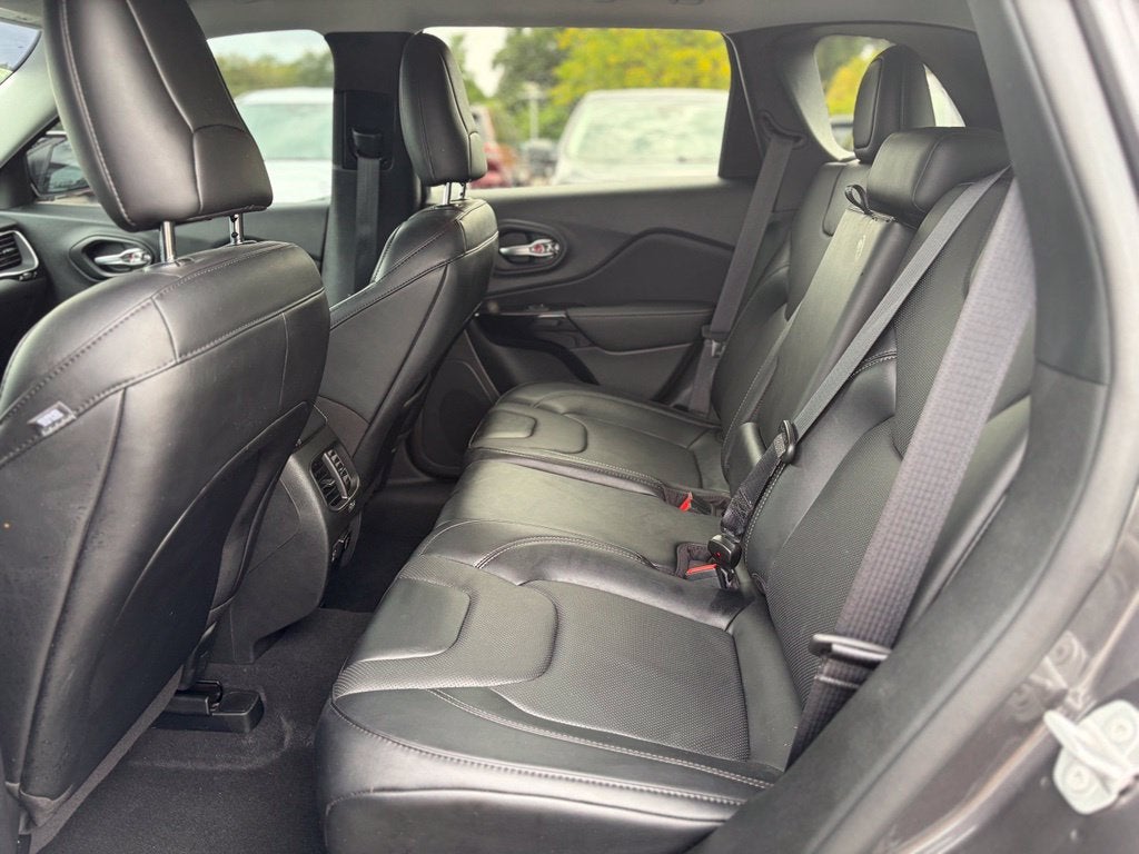 2023 Jeep Cherokee Altitude * Certified Pre-Owned *