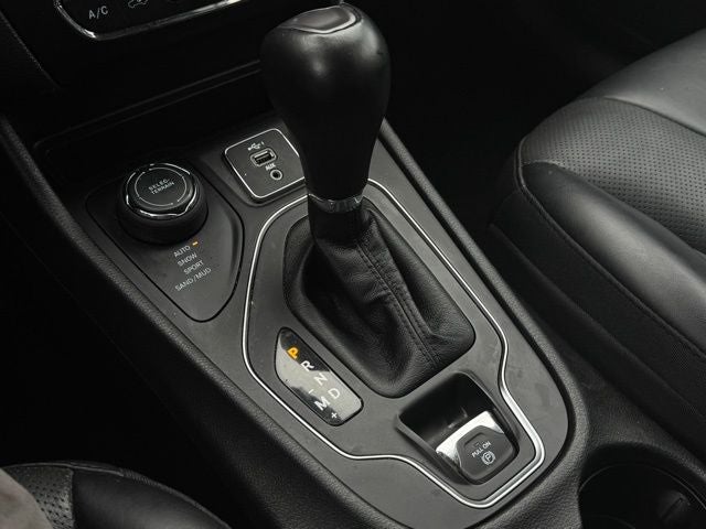 2021 Jeep Cherokee Latitude Lux 4X4