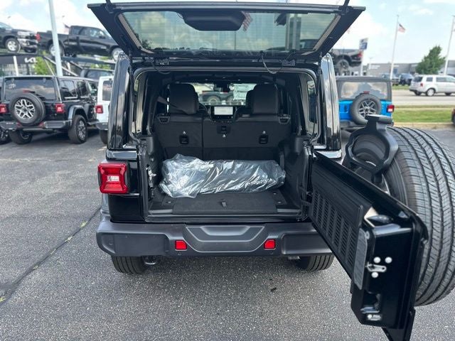 2025 Jeep Wrangler WRANGLER 4-DOOR SAHARA