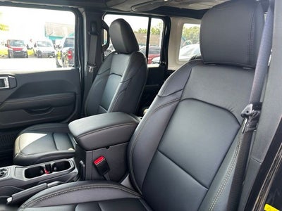 2025 Jeep Wrangler WRANGLER 4-DOOR SAHARA