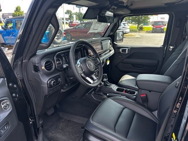 2025 Jeep Wrangler WRANGLER 4-DOOR SAHARA