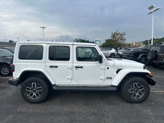 2025 Jeep Wrangler WRANGLER 4-DOOR SAHARA