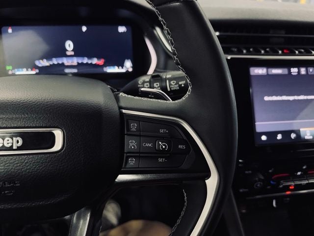 2023 Jeep Grand Cherokee Laredo 4x4