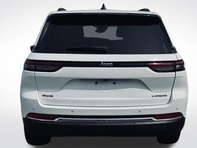 2023 Jeep Grand Cherokee Laredo 4x4