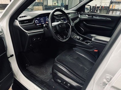 2022 Jeep Grand Cherokee Altitude 4x4