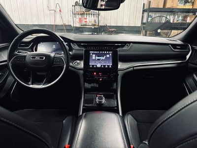 2022 Jeep Grand Cherokee Altitude 4x4