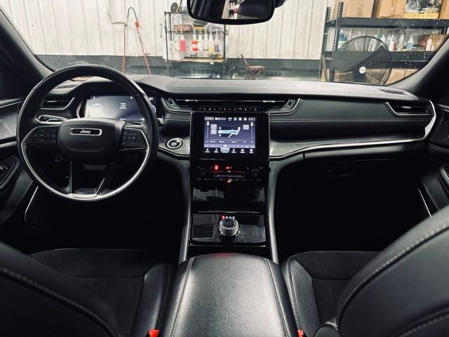 2022 Jeep Grand Cherokee Altitude 4x4