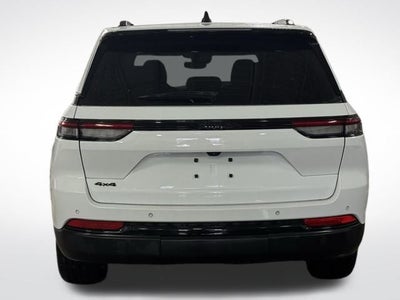 2022 Jeep Grand Cherokee Altitude 4x4