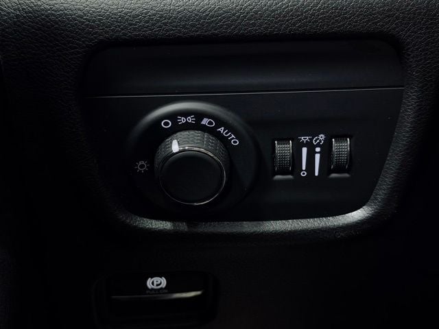 2025 Jeep Grand Cherokee Altitude 4x4