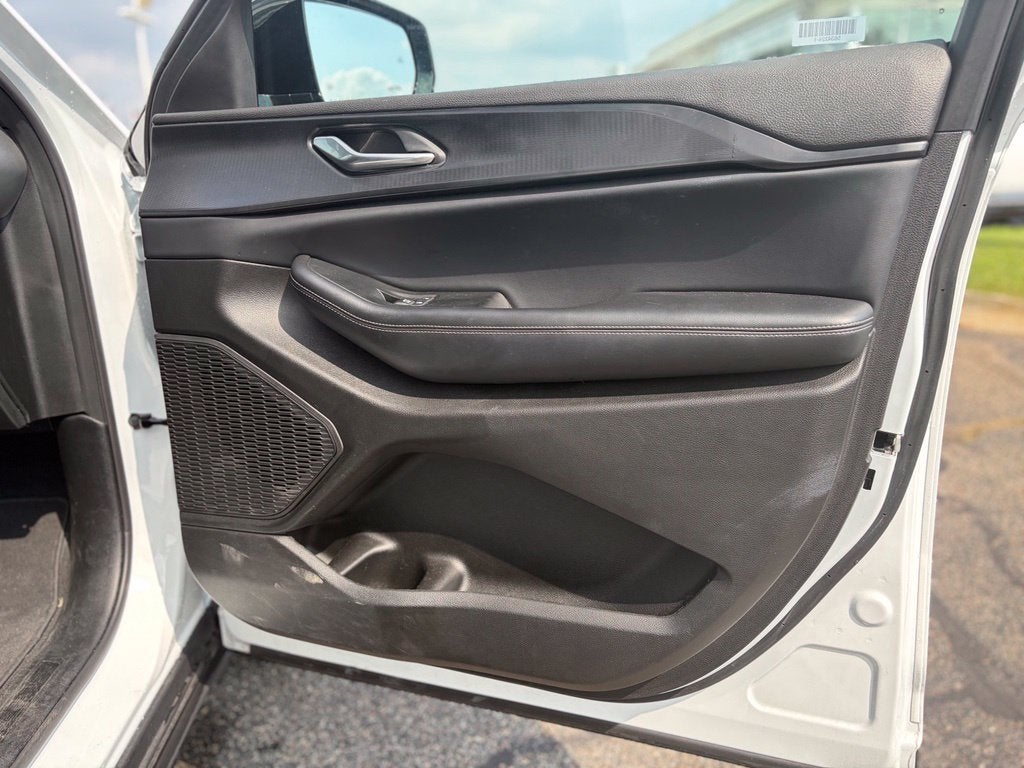 2025 Jeep Grand Cherokee Altitude * Certified Pre-Owned *