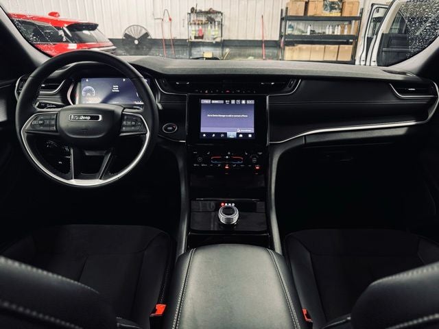 2023 Jeep Grand Cherokee Altitude 4x4