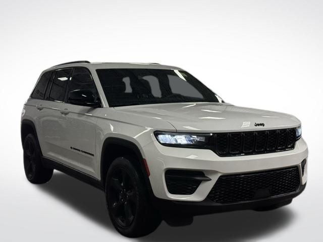 2023 Jeep Grand Cherokee Altitude 4x4