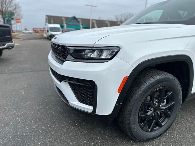 2026 Jeep Grand Cherokee GRAND CHEROKEE LAREDO ALTITUDE 4X4