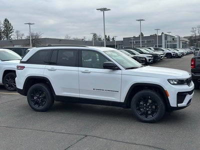 2026 Jeep Grand Cherokee GRAND CHEROKEE LAREDO ALTITUDE 4X4