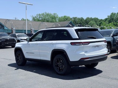 2026 Jeep Grand Cherokee GRAND CHEROKEE LAREDO ALTITUDE 4X4