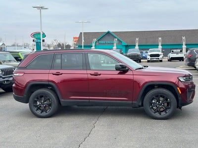 2026 Jeep Grand Cherokee GRAND CHEROKEE LAREDO ALTITUDE 4X4