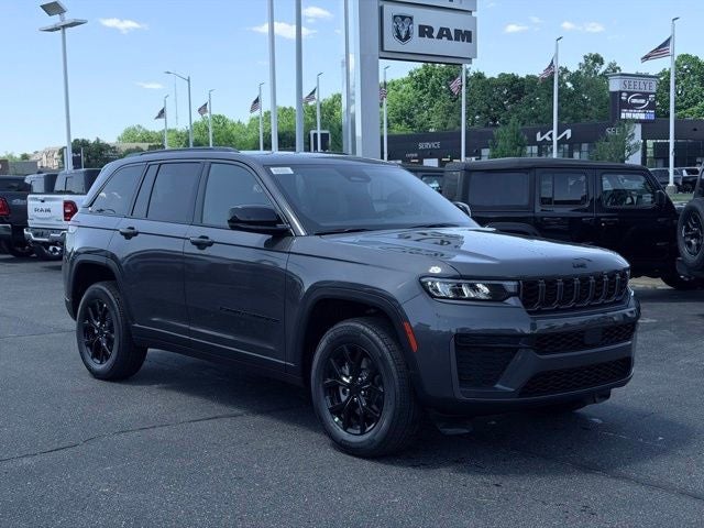 2026 Jeep Grand Cherokee GRAND CHEROKEE LAREDO ALTITUDE 4X4