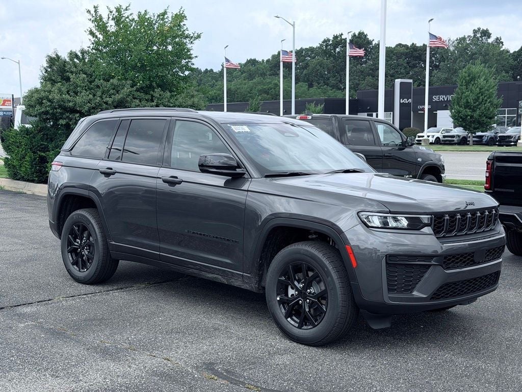 2026 Jeep Grand Cherokee GRAND CHEROKEE LAREDO ALTITUDE 4X4