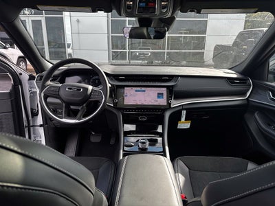2027 Jeep Grand Cherokee Altitude