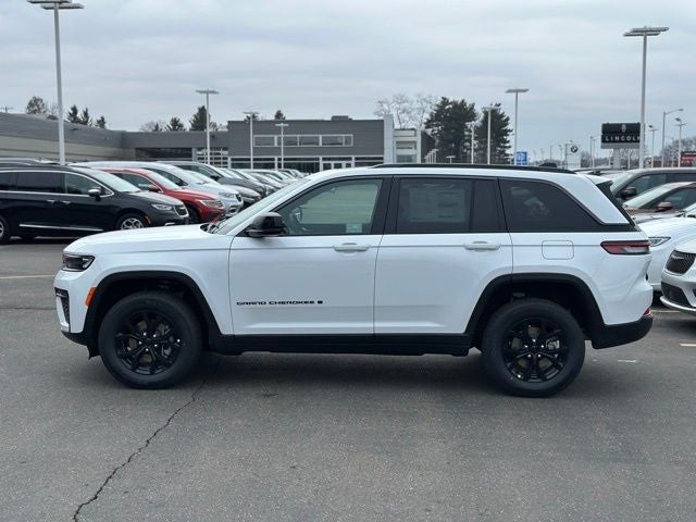 2026 Jeep Grand Cherokee GRAND CHEROKEE LAREDO ALTITUDE 4X4