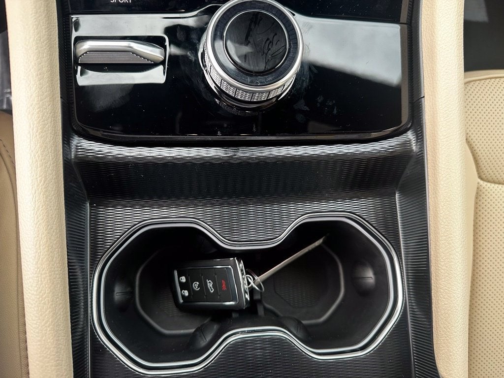 2027 Jeep Grand Cherokee Limited