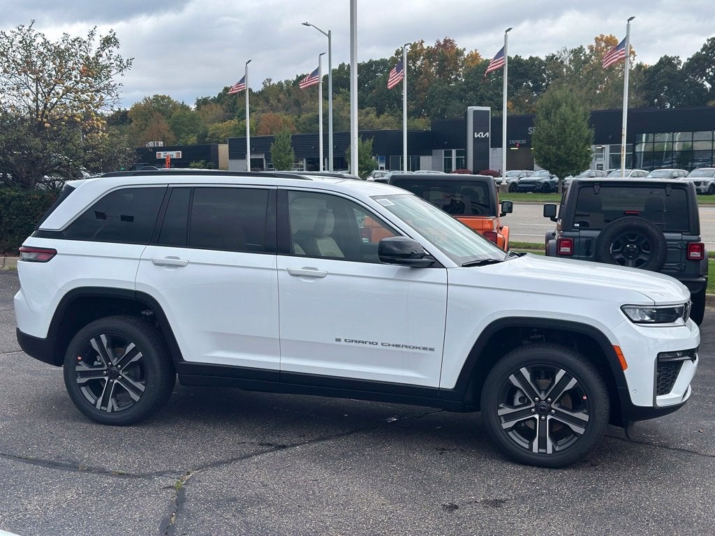 2027 Jeep Grand Cherokee Limited