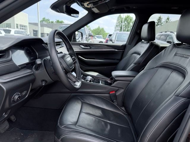 2022 Jeep Grand Cherokee Overland