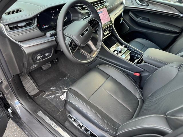 2025 Jeep Grand Cherokee GRAND CHEROKEE OVERLAND 4X4