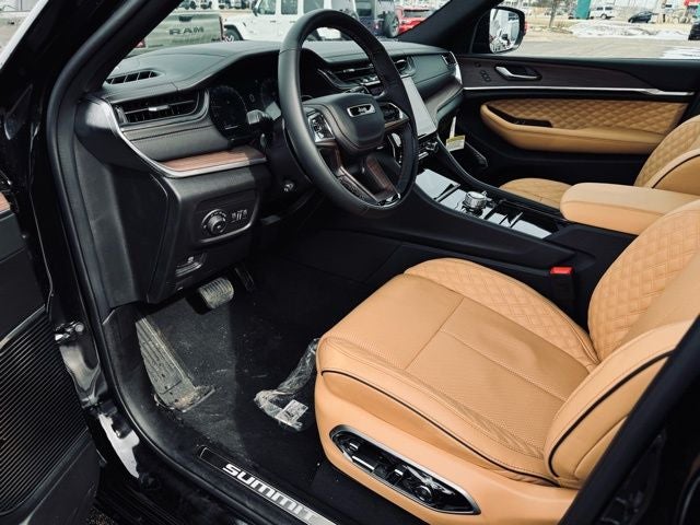 2025 Jeep Grand Cherokee GRAND CHEROKEE SUMMIT 4X4