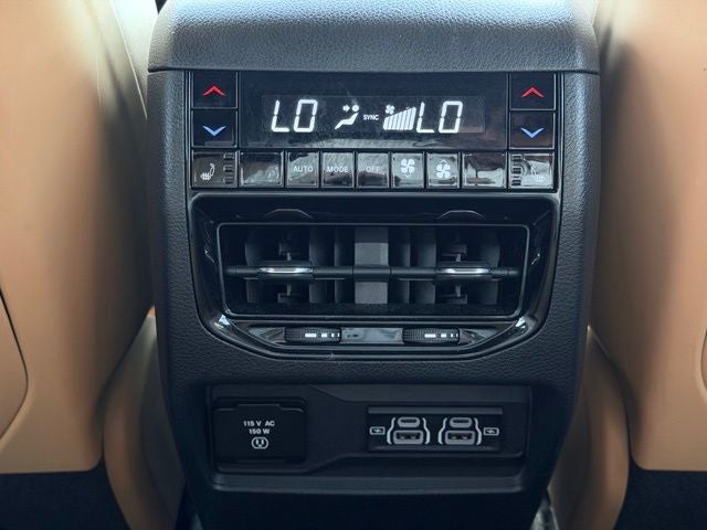 2023 Jeep Grand Cherokee Summit 4x4