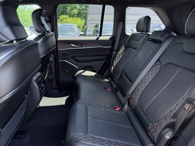 2025 Jeep Grand Cherokee Summit 4x4
