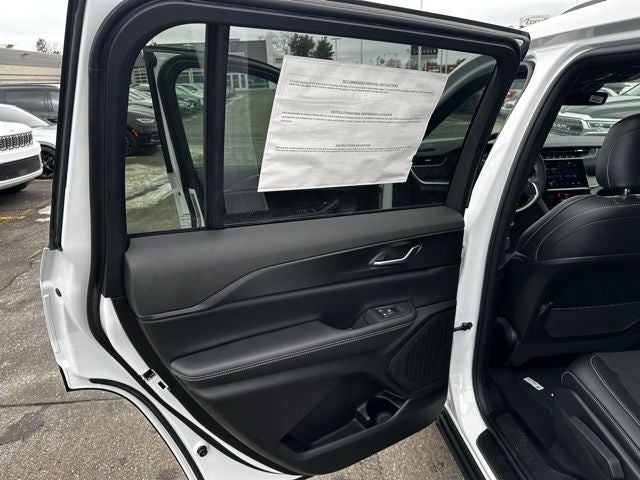 2025 Jeep Grand Cherokee L GRAND CHEROKEE L ALTITUDE X 4X4