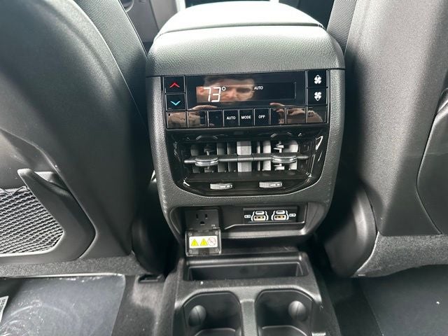 2025 Jeep Grand Cherokee L GRAND CHEROKEE L ALTITUDE X 4X4