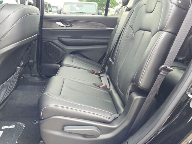 2025 Jeep Grand Cherokee L GRAND CHEROKEE L LIMITED 4X4