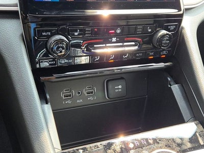 2025 Jeep Grand Cherokee L GRAND CHEROKEE L LIMITED 4X4