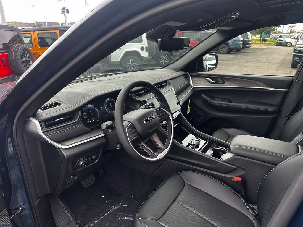 2027 Jeep Grand Cherokee L Limited