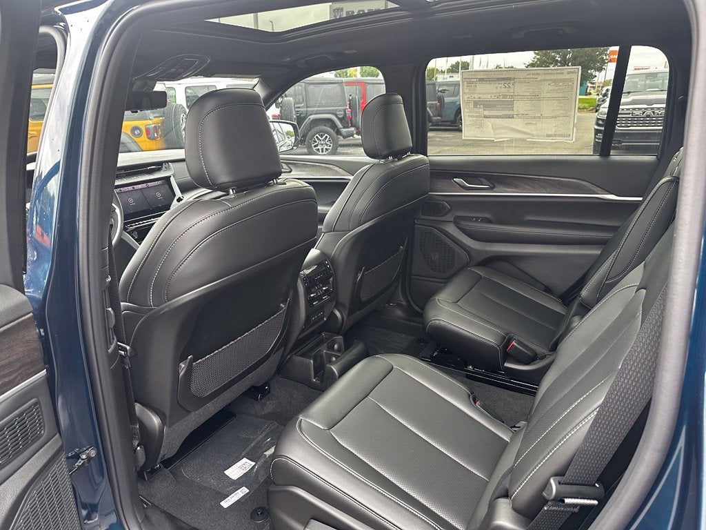2027 Jeep Grand Cherokee L Limited