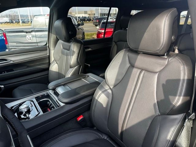 2026 Jeep Grand Wagoneer GRAND WAGONEER LIMITED ALTITUDE 4X4