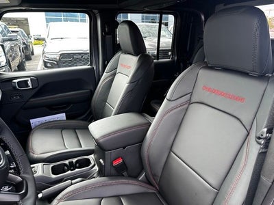 2025 Jeep Gladiator GLADIATOR RUBICON 4X4