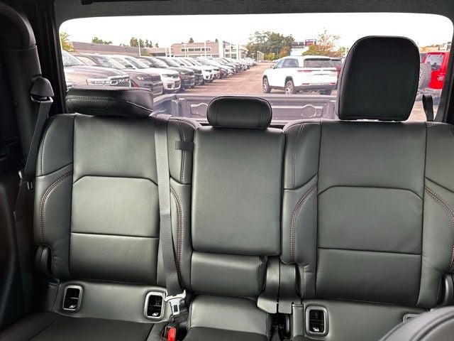 2025 Jeep Gladiator GLADIATOR RUBICON 4X4