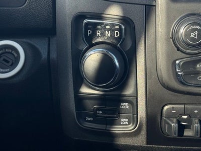 2022 RAM 1500 Classic Tradesman Crew Cab 4x4 5'7' Box