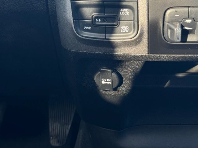 2022 RAM 1500 Classic Tradesman Crew Cab 4x4 5'7' Box