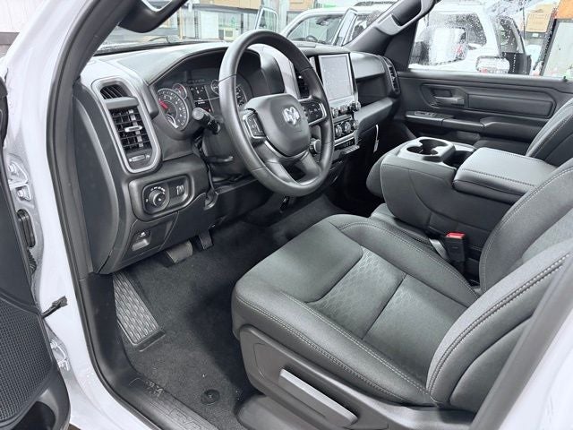 2026 RAM 1500 RAM 1500 TRADESMAN QUAD CAB 4X4 6'4' BOX